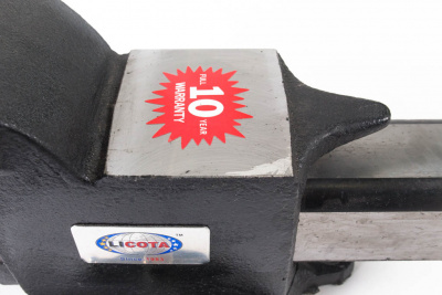 Тиски верстачные 200 мм ( 8") Licota 