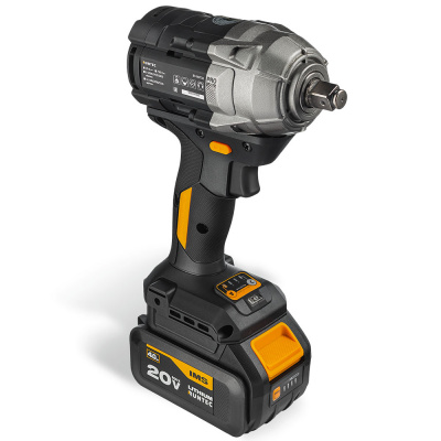 Гайковерт ударный аккумуляторный 1/2", 20В, 2*4Ач, 750 Нм RUNTEC PRO