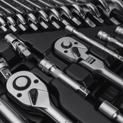Набор ручных инструментов 1/2", 3/8", 1/4" 142 предмета TECHNIC RUNTEC