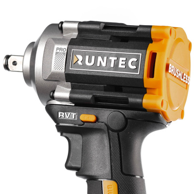 Гайковерт ударный аккумуляторный 1/2", 20В, 2*4Ач, 650Нм RUNTEC PRO