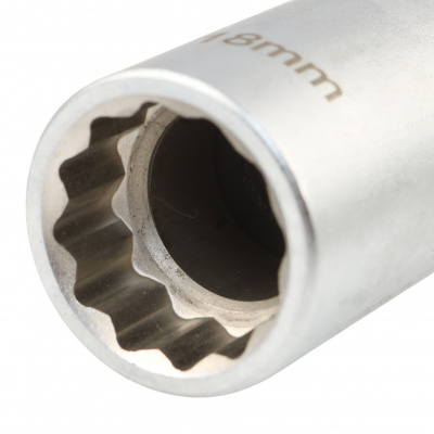 Головка, 3/8", 18 мм, торцевая, 12-гранная, глубокая, свечная Licota