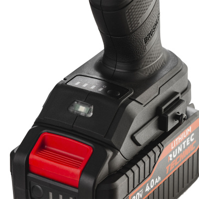 Гайковерт ударный аккумуляторный 1/2", 20В, 2*4Ач, 800 Нм RUNTEC TECHNIC