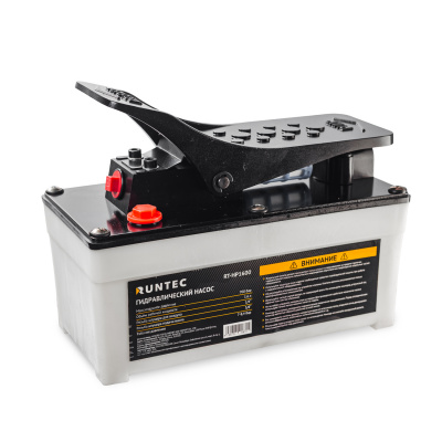 Насос пневмогидравлический с ножным управлением 1,6 л, 700 бар RUNTEC RT-HP1600 
