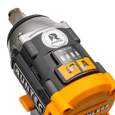 Гайковерт ударный аккумуляторный 1/2", 16В, 2*2Ач, 180 Нм RUNTEC PRO
